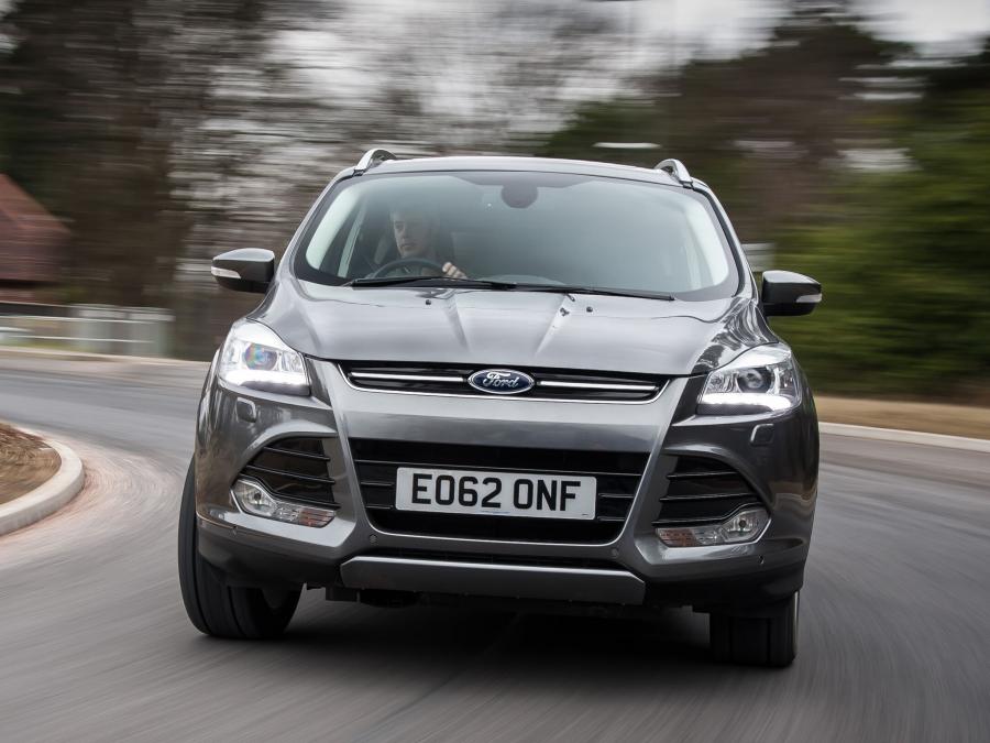  Ford Kuga 2013 года  (UK) (фото 15 из 23)